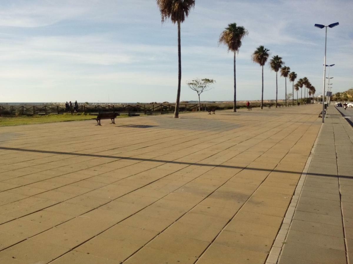 コニル・デ・ラ・フロンテラPiso Playa Los Bateles Conilアパートメント エクステリア 写真
