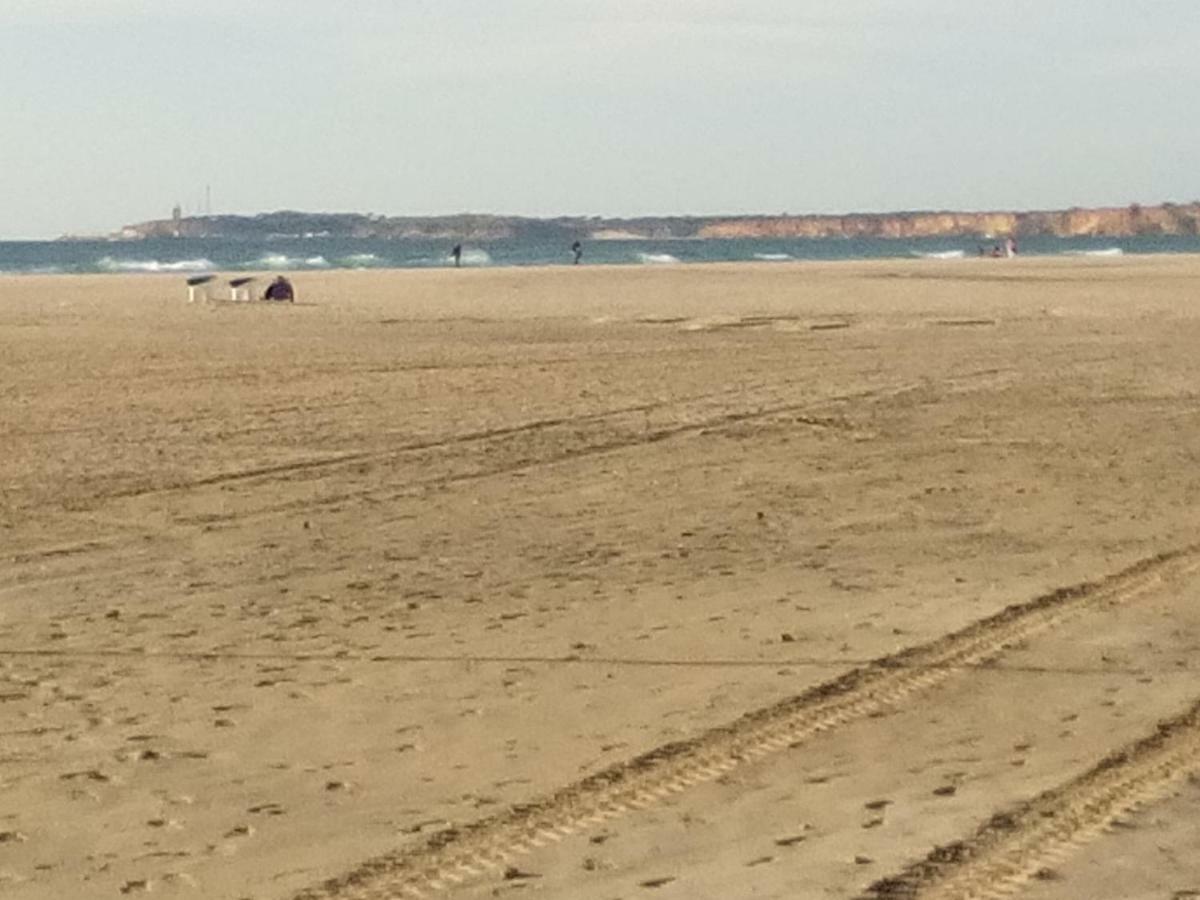 コニル・デ・ラ・フロンテラPiso Playa Los Bateles Conilアパートメント エクステリア 写真
